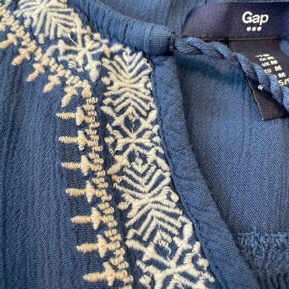 💙 GAP Medium Blue Peasant Blouse – Embroidered V-Neck, Tassel Tie, Size Medium - Picture 8 of 8